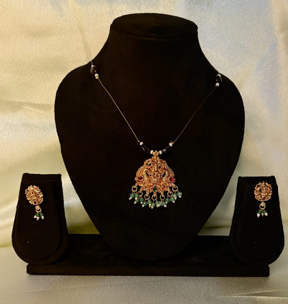 Invisible necklaces Traditional Lakshmi pendant 